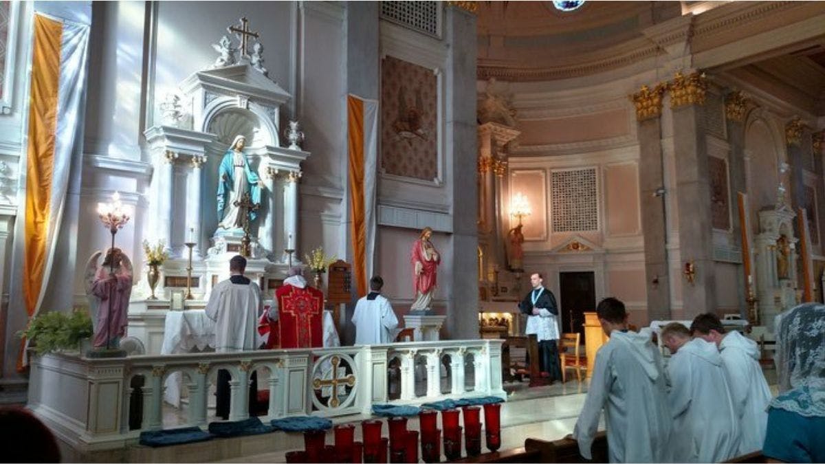 Primeira igreja católica húngara (EUA) terá missa em latim